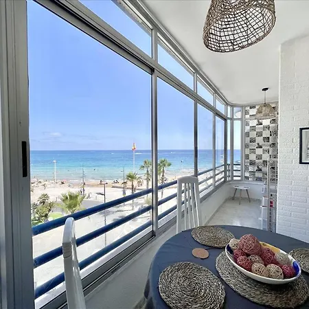 Agradable En Primera Linea Playa Arenal