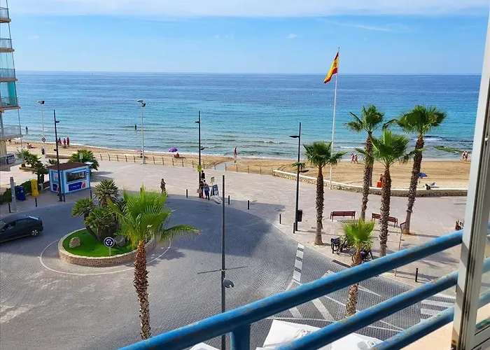 Agradable En Primera Linea Playa Arenal *