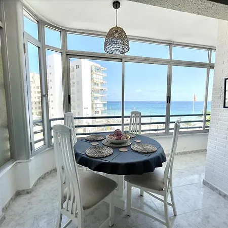 Agradable En Primera Linea Playa Arenal