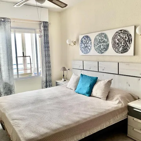 Agradable En Primera Linea Playa Arenal Lejlighed