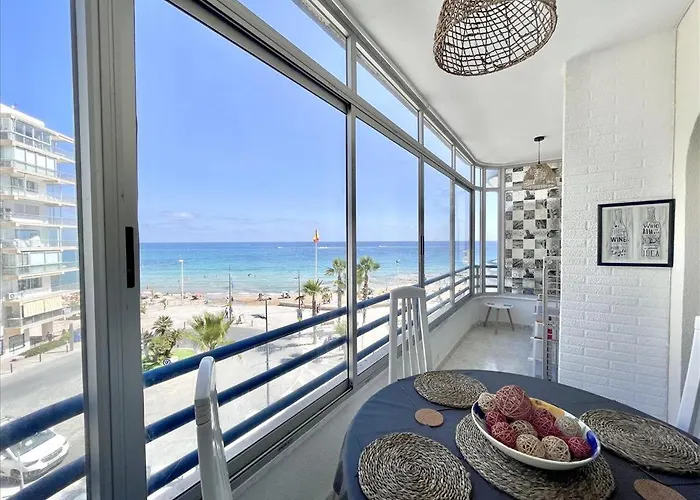 Agradable En Primera Linea Playa Arenal